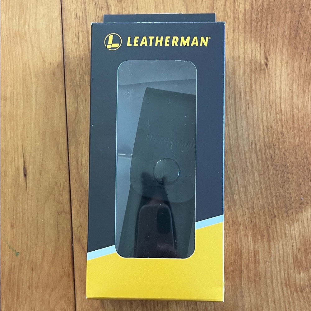 Black Leather Pocket Sheath - Leatherman
